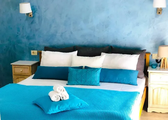 Luxury Place With Private Parking, Few Steps From The Sea