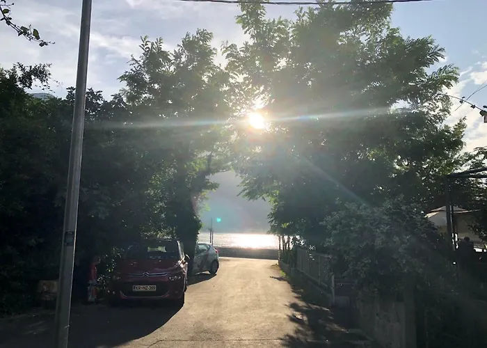 Luxury Place With Private Parking, Few Steps From The Sea
