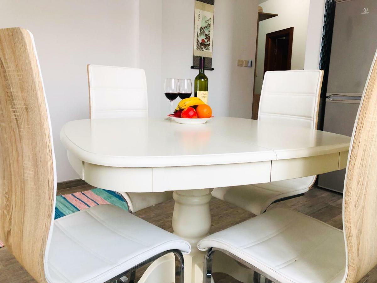 Luxury Place With Private Parking, Few Steps From The Sea Apartment Kotor