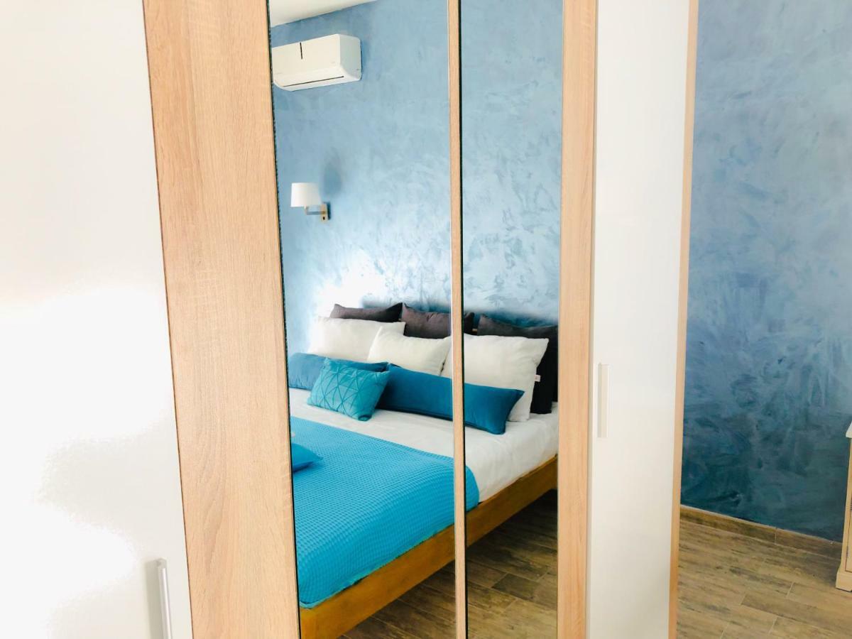 Luxury Place With Private Parking, Few Steps From The Sea Kotor