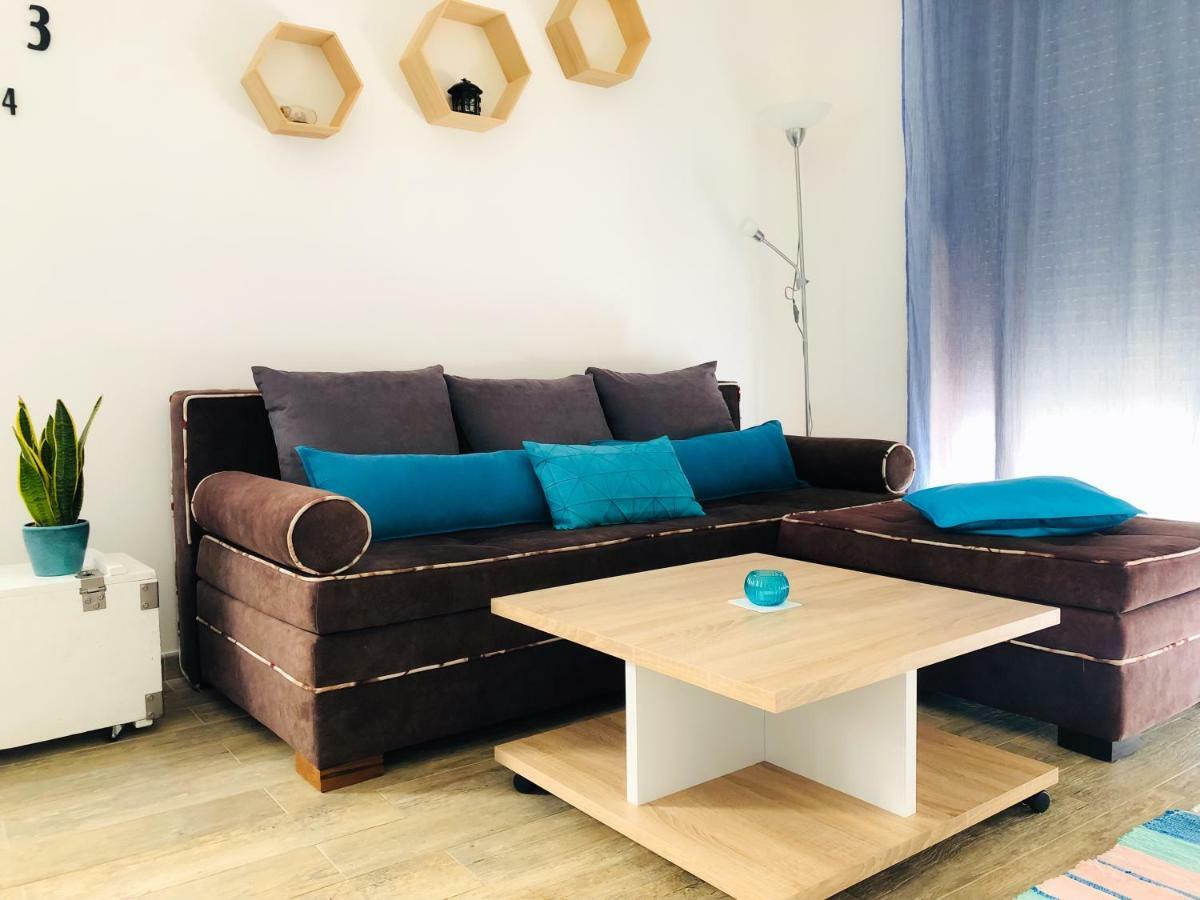 Luxury Place With Private Parking, Few Steps From The Sea