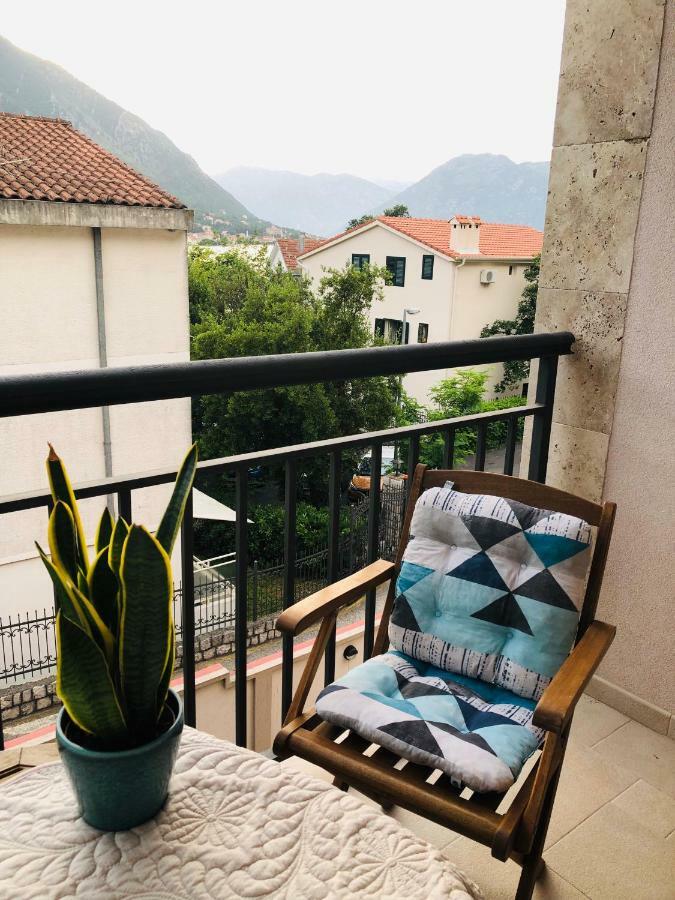 Luxury Place With Private Parking, Few Steps From The Sea Kotor