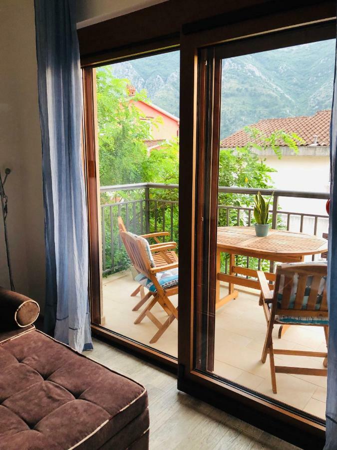 Luxury Place With Private Parking, Few Steps From The Sea Apartment Kotor
